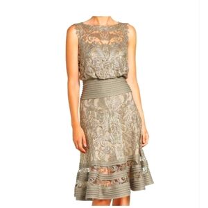 Elegant Lace Sleeveless Dress - Taupe